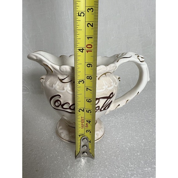 Coca-Cola Ceramic Creamer From 1998 Pink Cream With Gold Trim Vintage - Picture 2 of 7